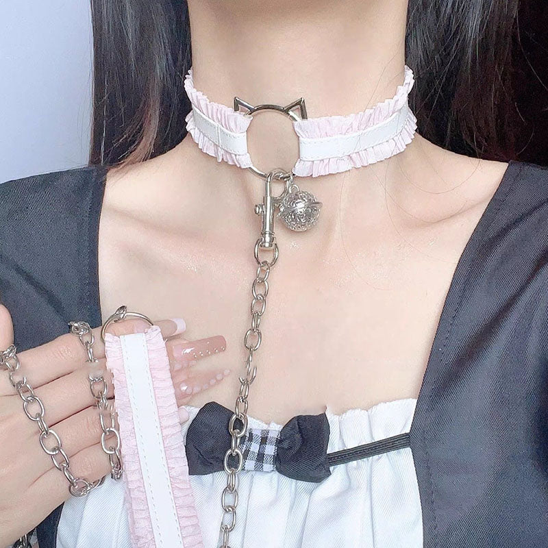 Collars with chains in various styles