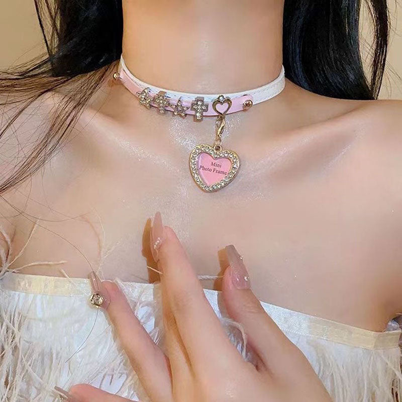 Two-color star heart collar