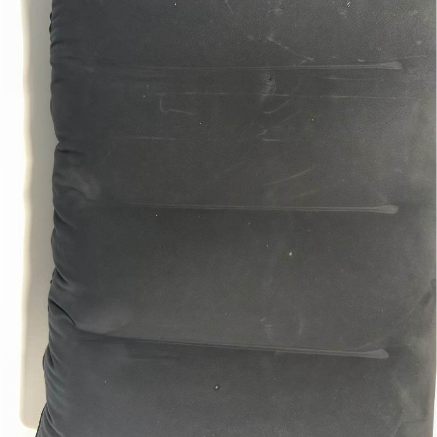 Portable inflatable triangle pillow