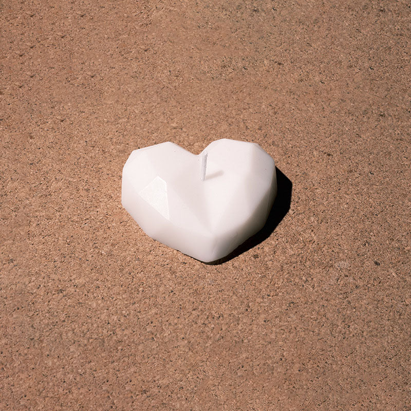 Diamond love low temperature candle