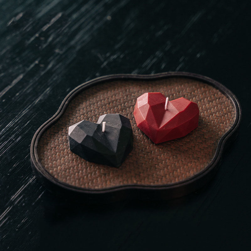 Diamond love low temperature candle