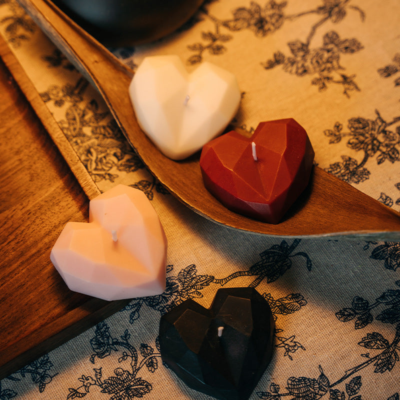 Diamond love low temperature candle