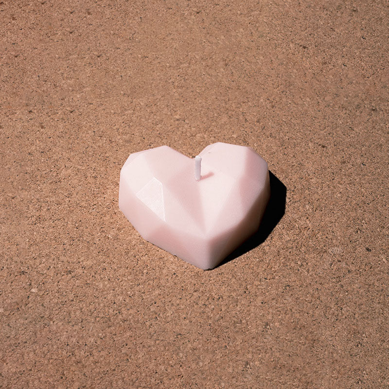 Diamond love low temperature candle