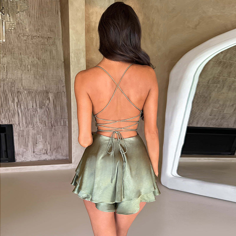 Satin backless strappy A-hem dress