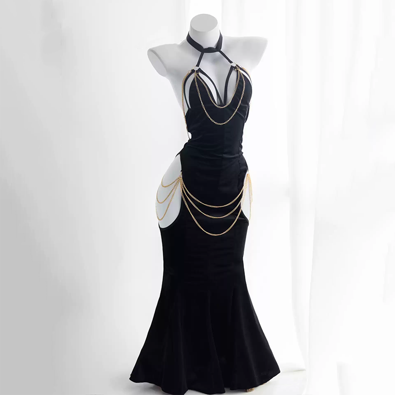 Strapless hip-baring fishtail dress