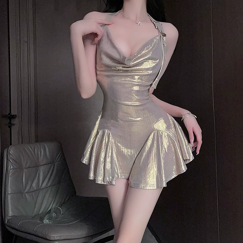 Shiny gilded sway collar dress