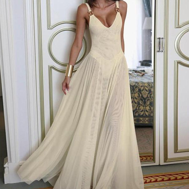 Solid color deep V-neck suspender dress