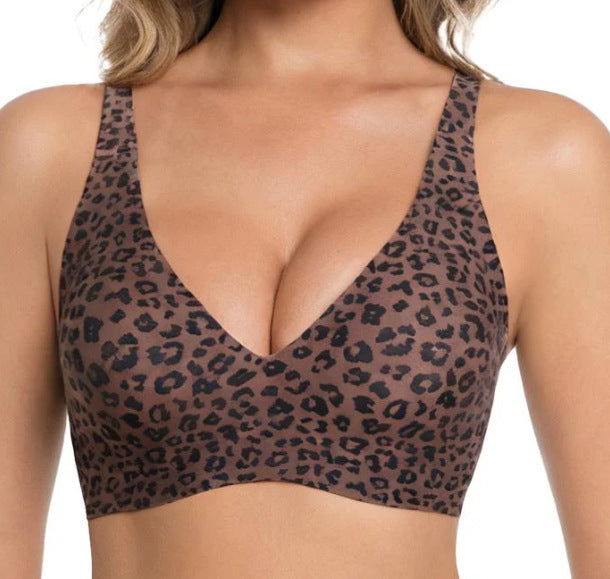 Seamless wire-free bra