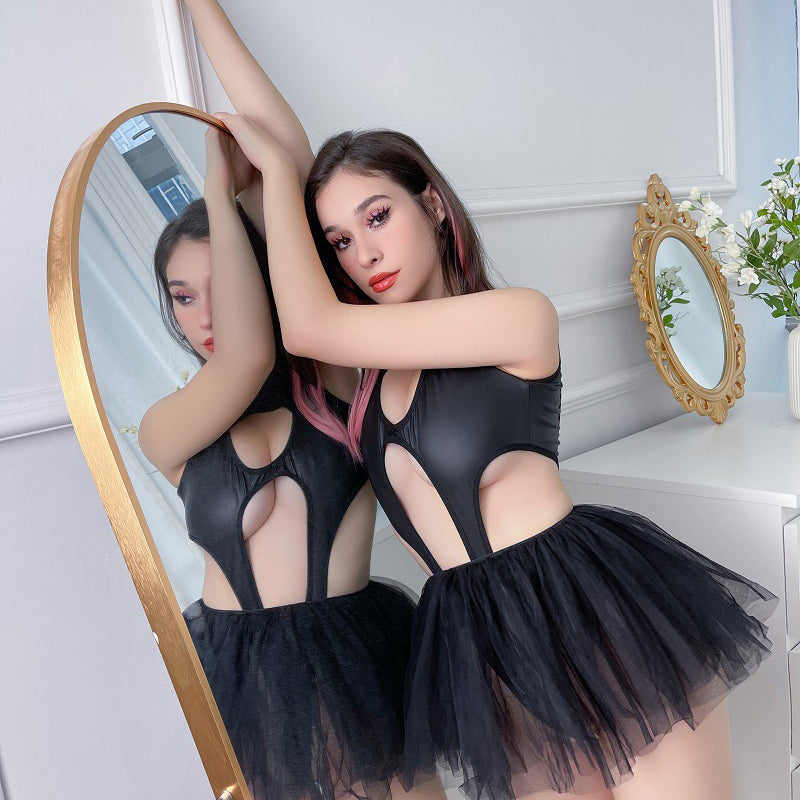 Sexy PU patent leather hollow stitching mesh tulle skirt