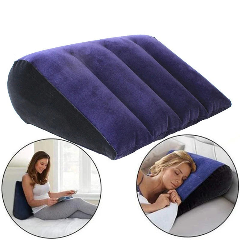 Portable inflatable triangle pillow
